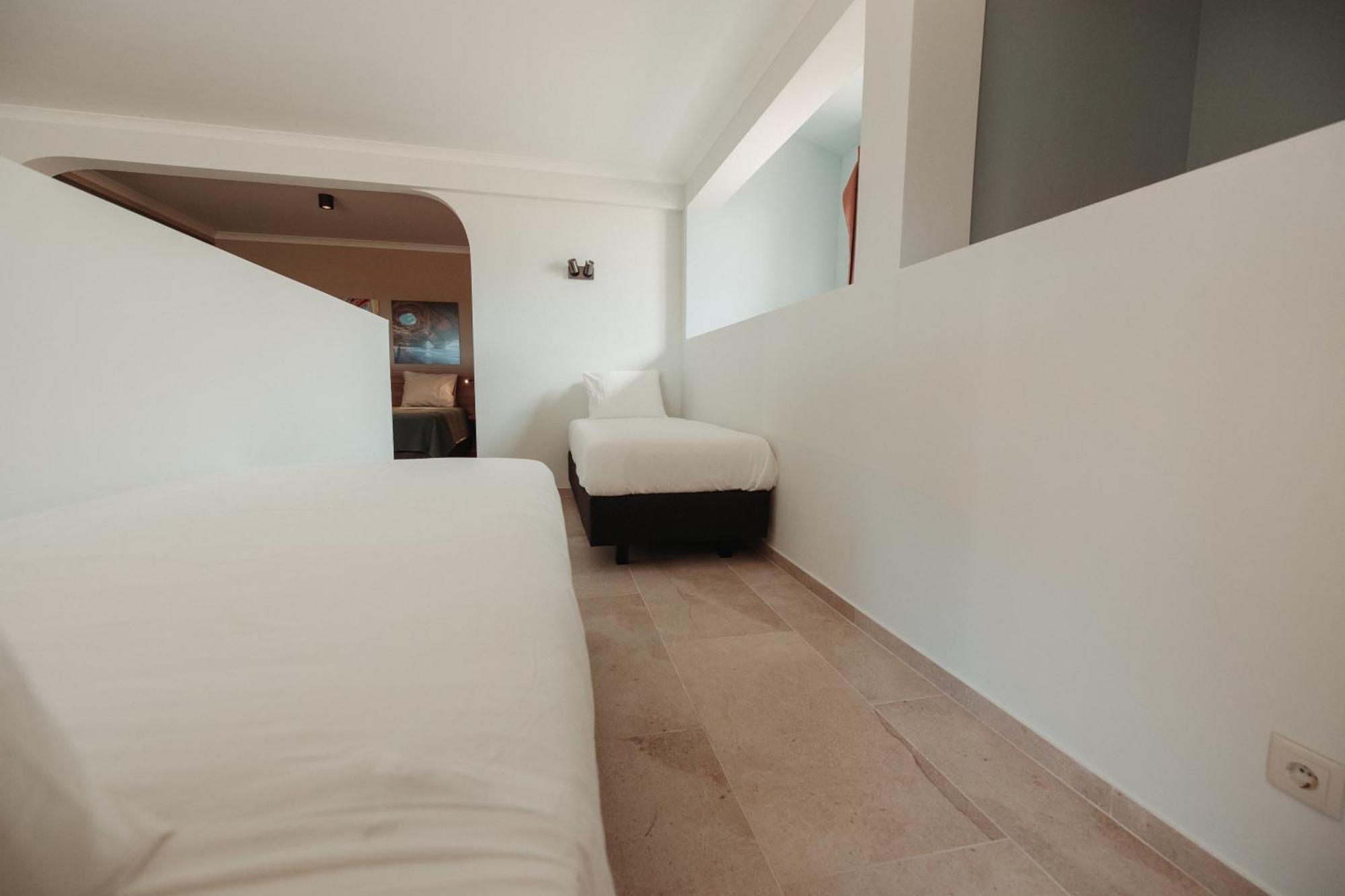 Casa Velha Apartments - Adults Friendly Albufeira Chambre photo
